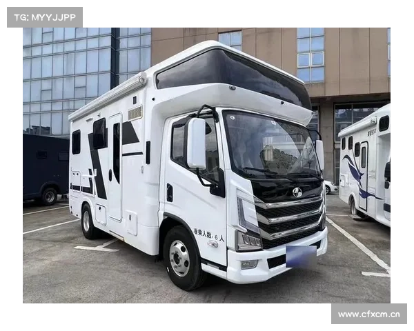 两款原厂打造房车,能上京蓝牌,C照就能开,商务家你选谁? 两款原厂打造房车,能上京蓝牌,C照就能开,商务家你选谁?